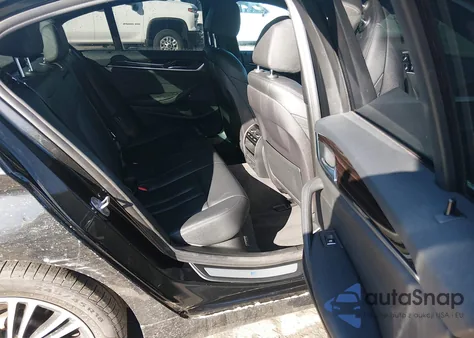 2019 BMW 530E Iperformance z USA, uszkodzony, nr VIN WBAJA9C56KB388594